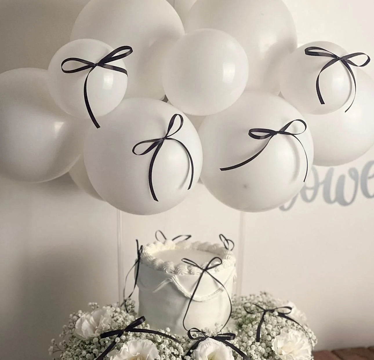 Siyah Fiyonk Balon Süsü 10 Adet