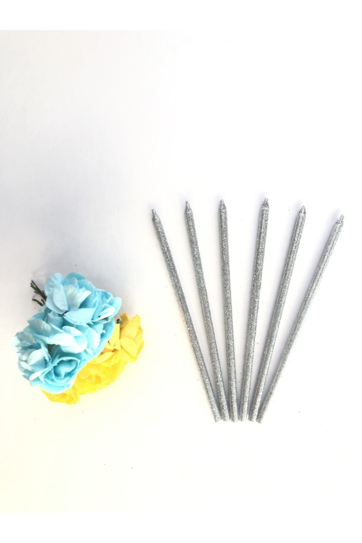Gümüş Renkli 14 Cm Simli Mum