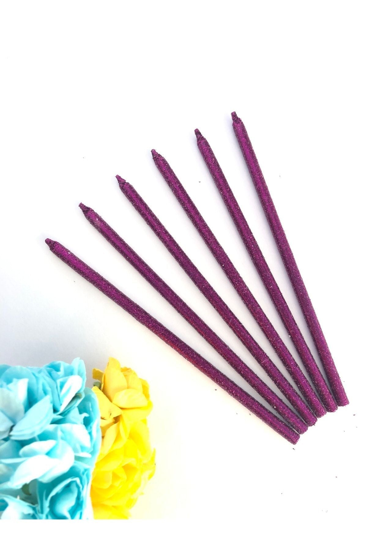 Fuşya Renkli 14 Cm Simli Mum