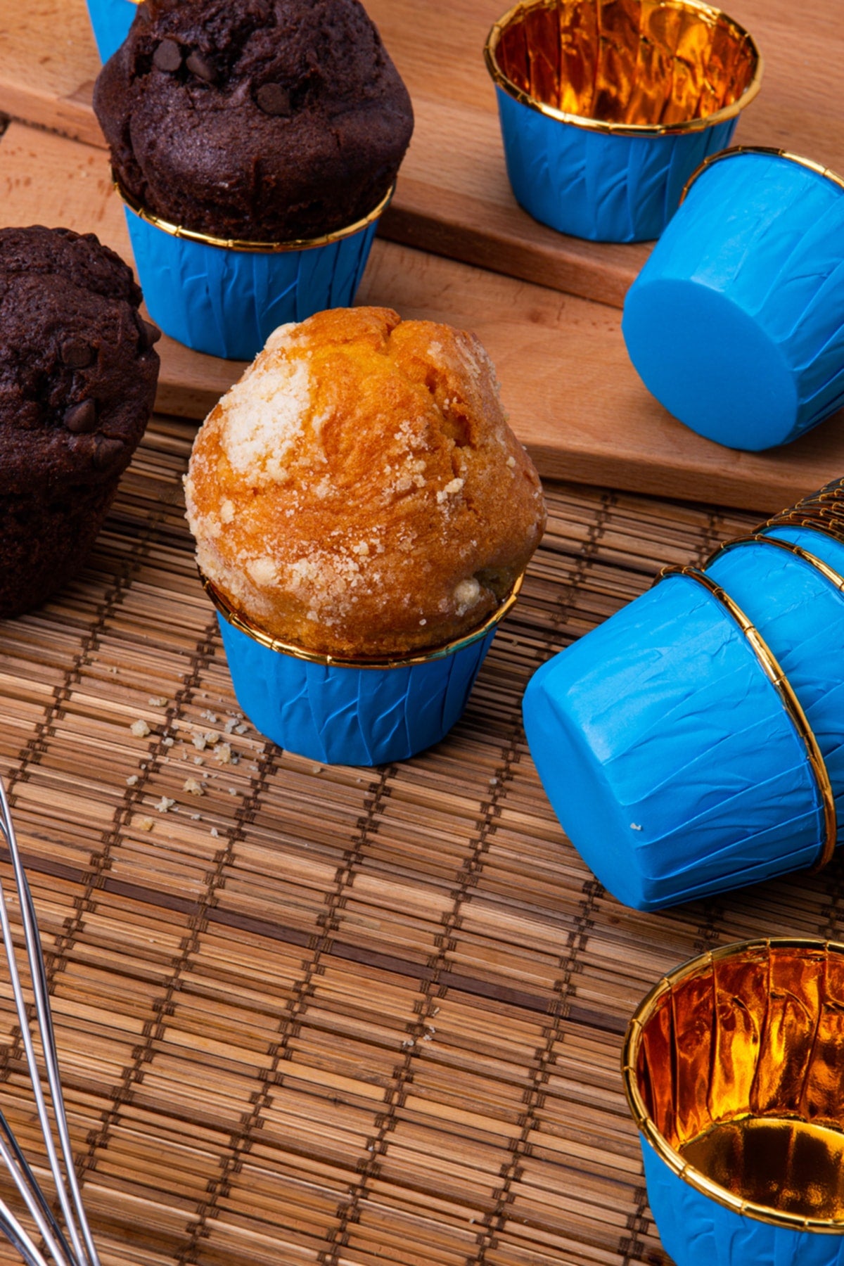 Muffin Cupcake Kalıbı İçi Gold Mavi Renk 25 Adet